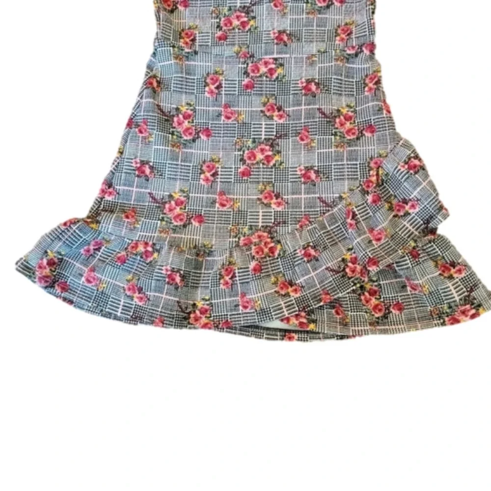 6/$20 Lily Bleu Sleeveless Floral Dress With Ruffled Hem Size 10 Girl